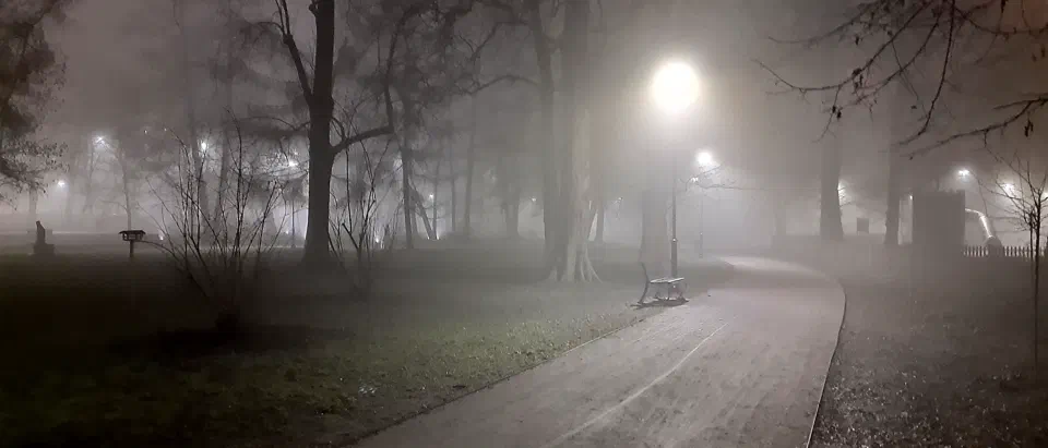 Mgła wieczorem w Krakowie – zdjęcie 10
