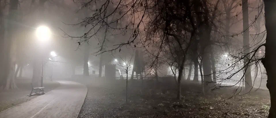 Mgła wieczorem w Krakowie – zdjęcie 11
