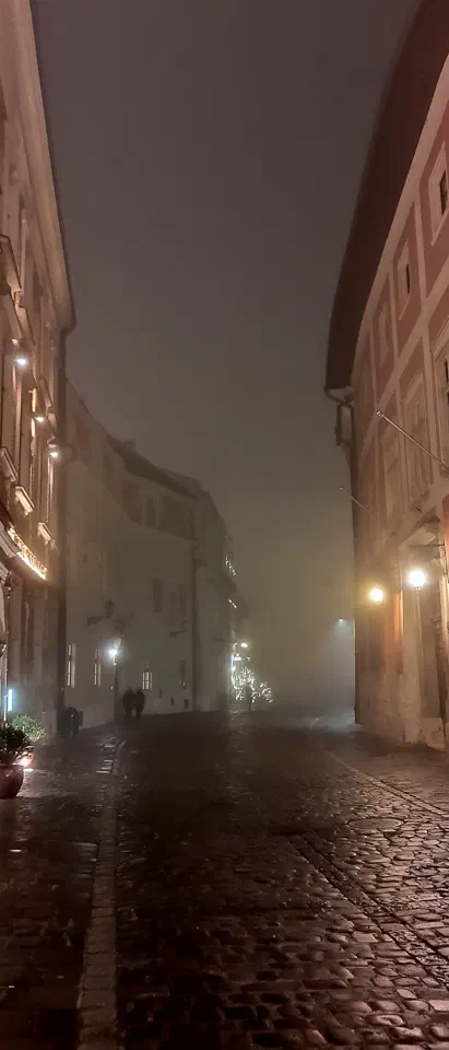 Mgła wieczorem w Krakowie – zdjęcie 13