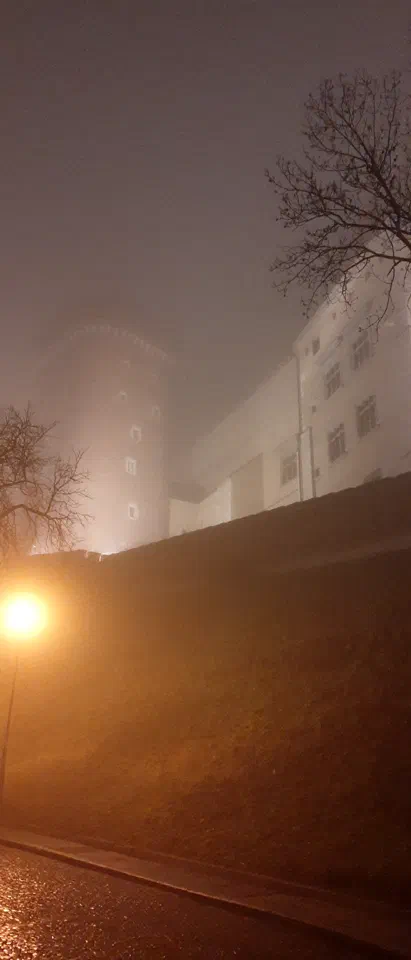 Mgła wieczorem w Krakowie – zdjęcie 29